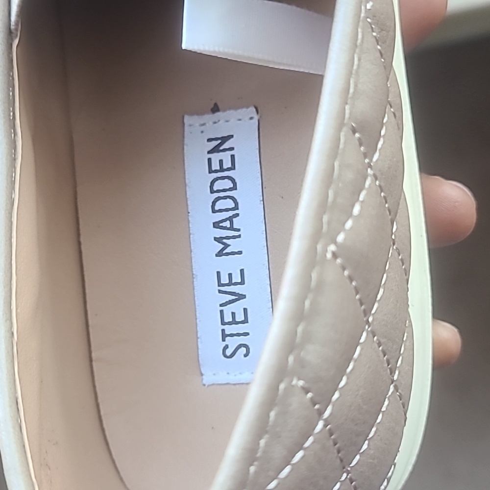 Steve Madden Slip On Sneaks - Picture 5 of 6